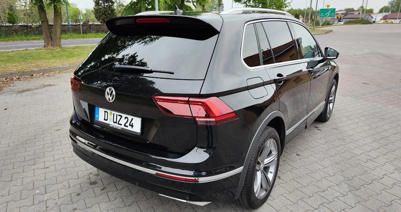 Volkswagen Tiguan cena 117900 przebieg: 183000, rok produkcji 2017 z Praszka małe 781